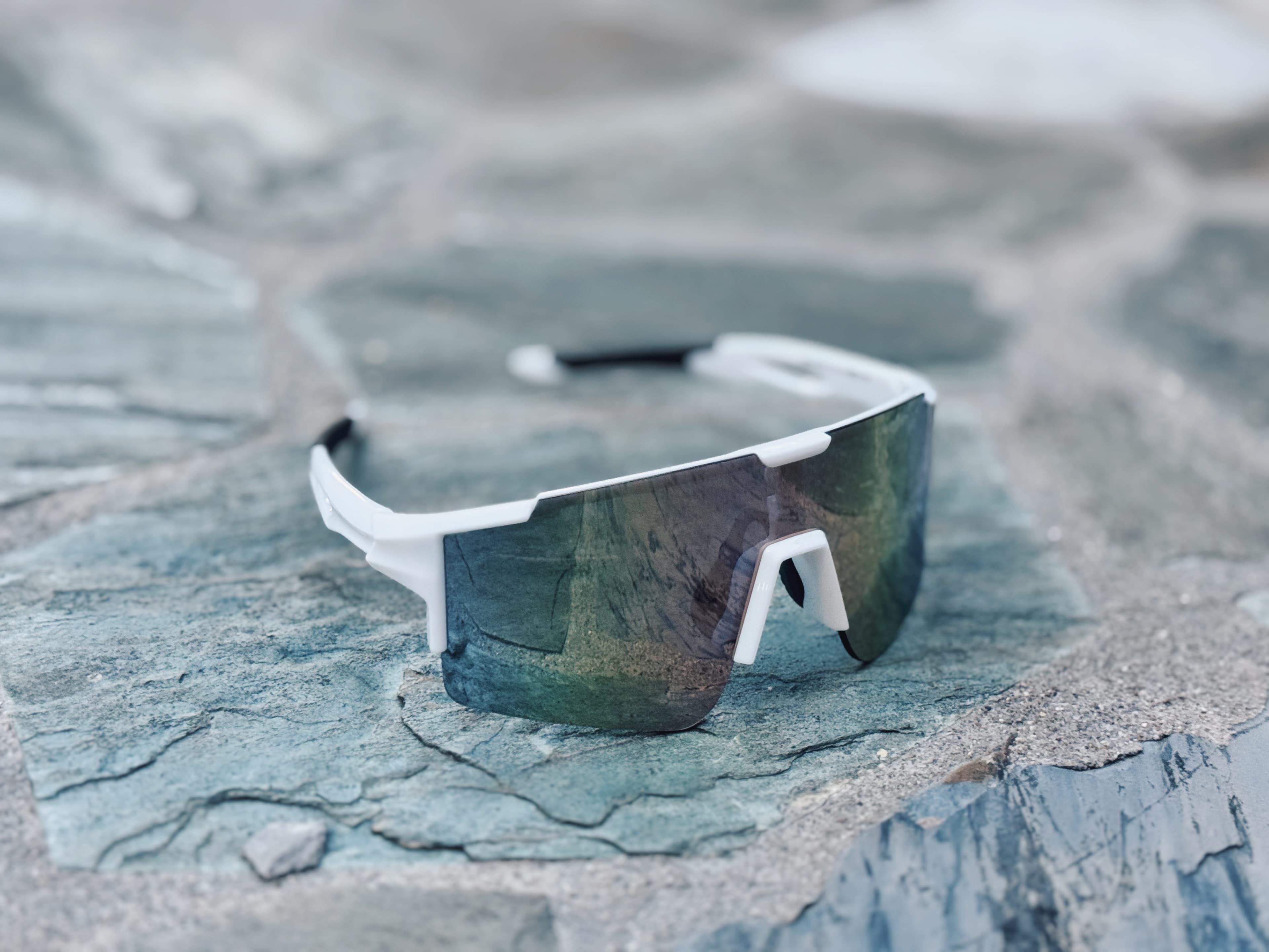 ProShield Bold White image 1
